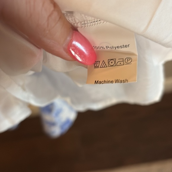 D & M Floral Blue and White Long Sleeve Mini Dress/ Size small/ like new! - Picture 7 of 11